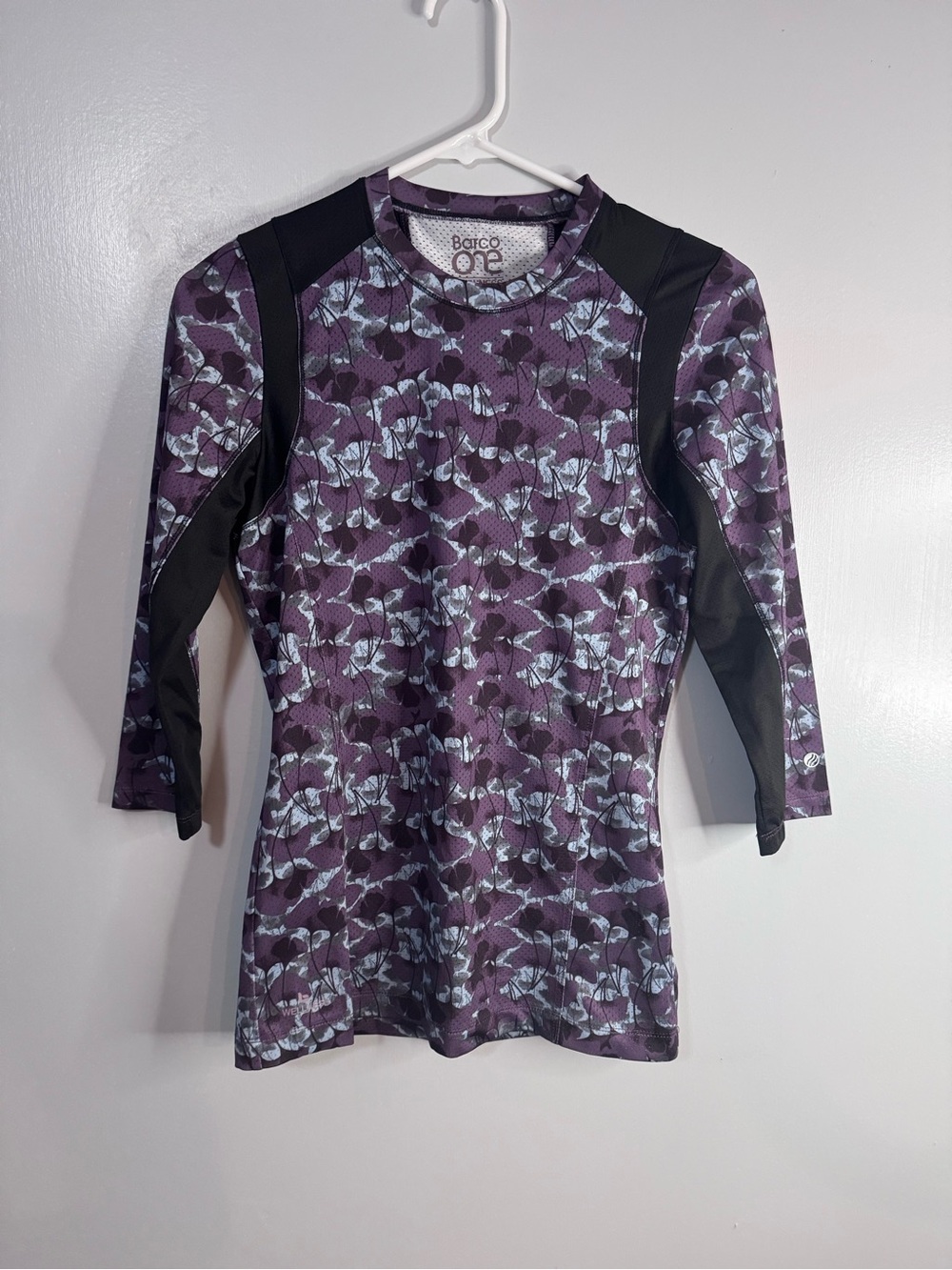 Barco Uniforms Purple Floral Wellness Scrub Top with Black Accents Size Small